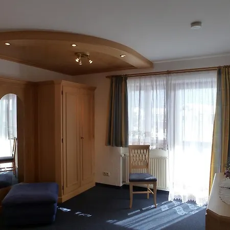 Apartment Ferienwohnung Wetterstein